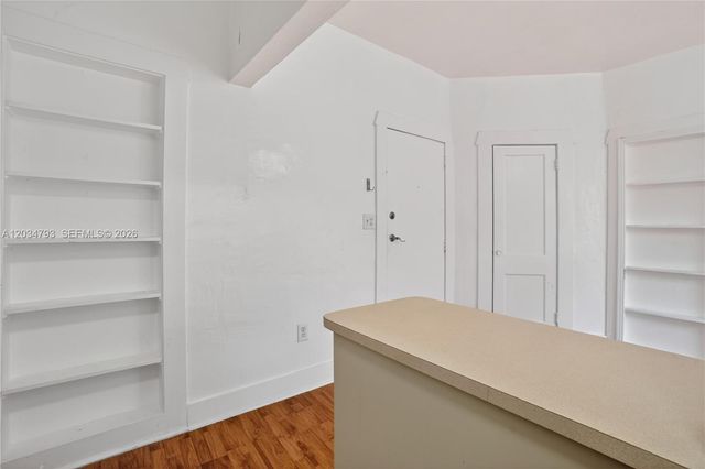 3409 S Le Jeune Rd 2, Coral Gables, FL 33134