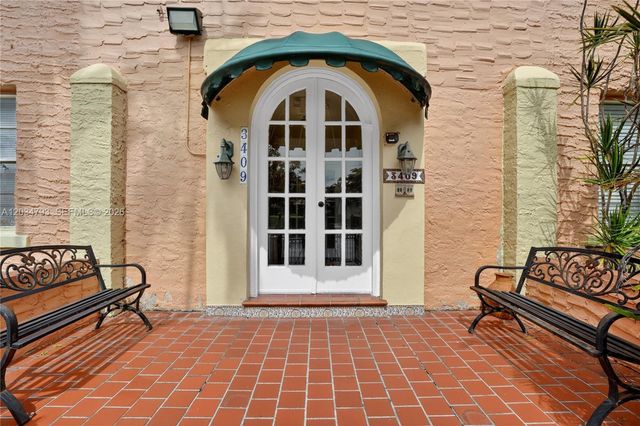 3409 S Le Jeune Rd 2, Coral Gables, FL 33134