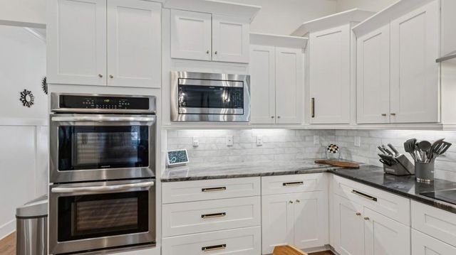 9525 Glacial Lane, Fairburn, GA 30213