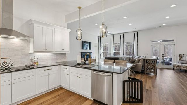 9525 Glacial Lane, Fairburn, GA 30213