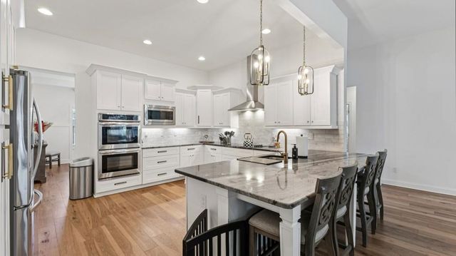 9525 Glacial Lane, Fairburn, GA 30213