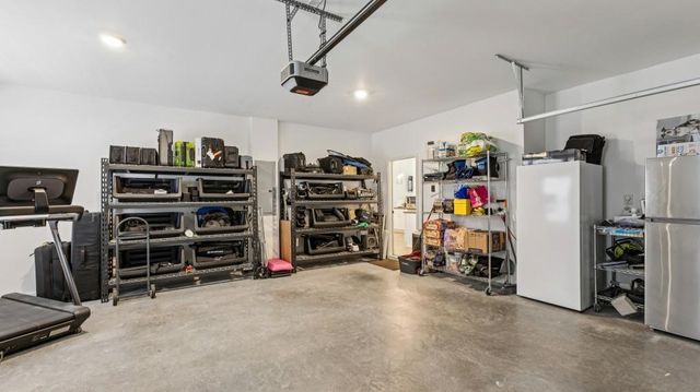 9525 Glacial Lane, Fairburn, GA 30213