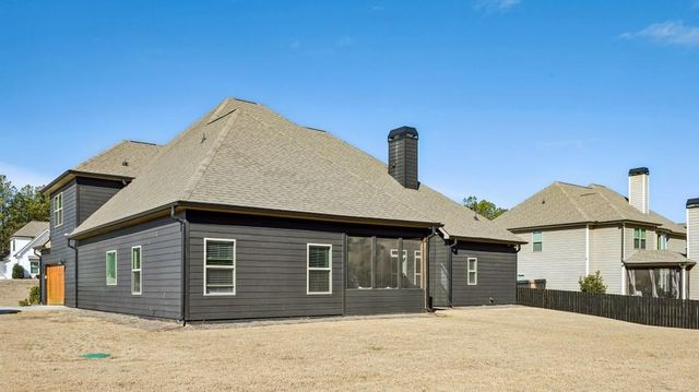 9525 Glacial Lane, Fairburn, GA 30213