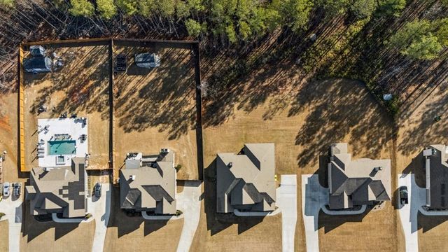 9525 Glacial Lane, Fairburn, GA 30213