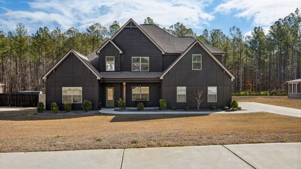 9525 Glacial Lane, Fairburn, GA 30213
