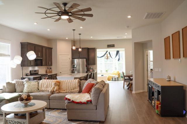 1451 Autumn Leaf Ln, Mount Juliet, TN 37122