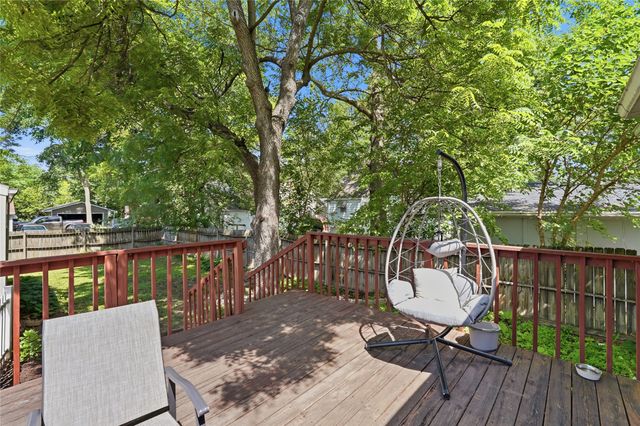 2214 50th Street, Des Moines, IA 50310