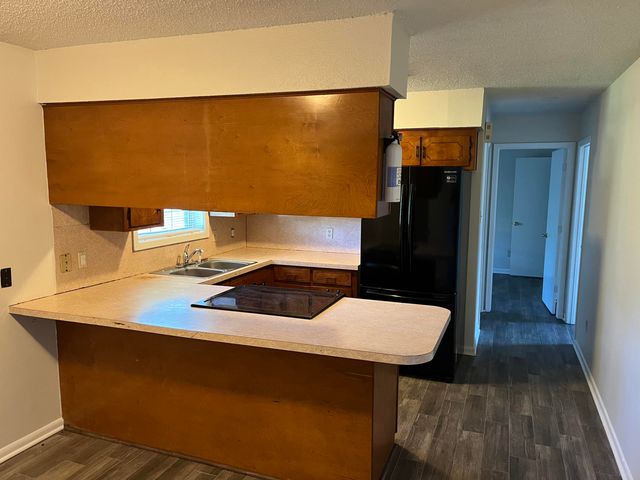 702 W North St, Leesville, LA 71446