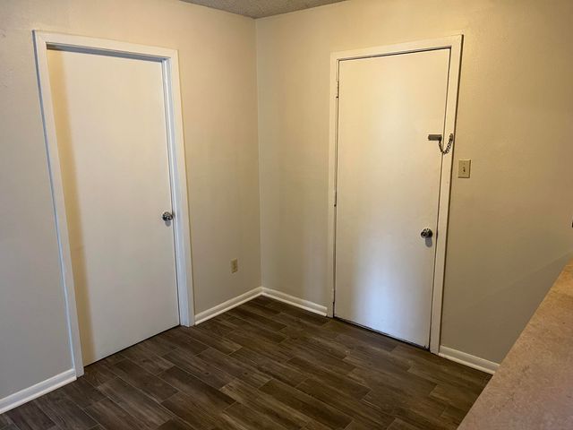 702 W North St, Leesville, LA 71446