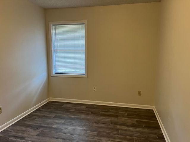 702 W North St, Leesville, LA 71446