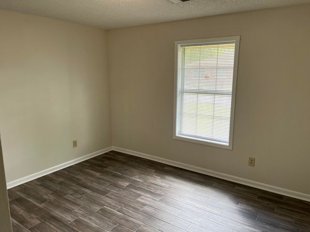 702 W North St, Leesville, LA 71446