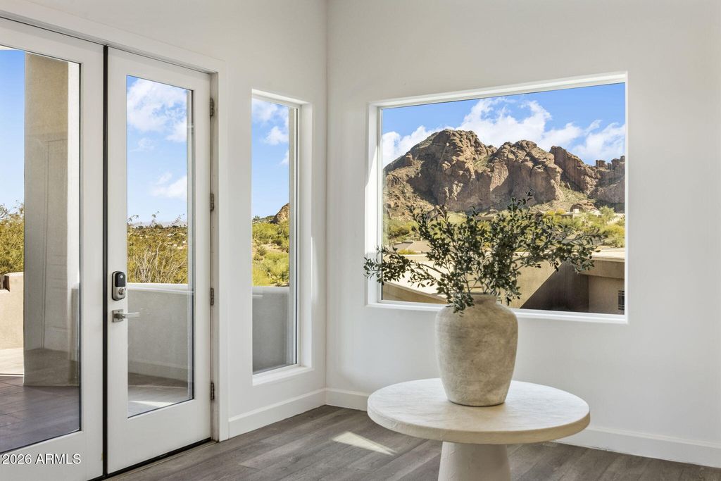 6134 N 44TH Street, Paradise Valley, AZ 85253 — photo 5
