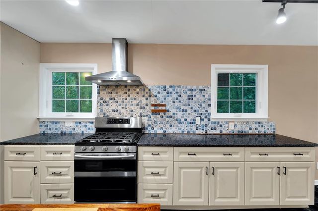 210 Briarcliff Road, Central, SC 29630