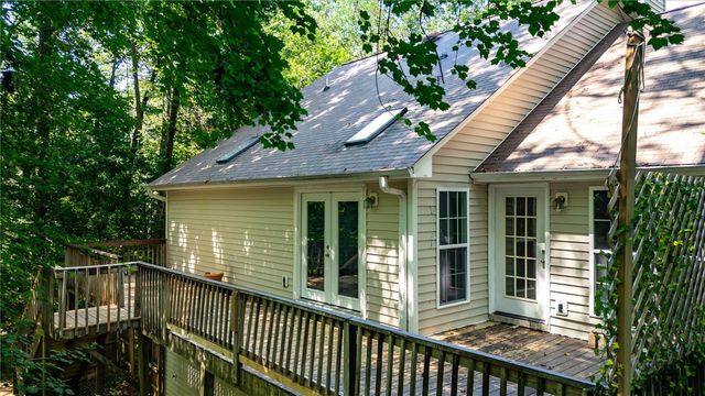 210 Briarcliff Road, Central, SC 29630