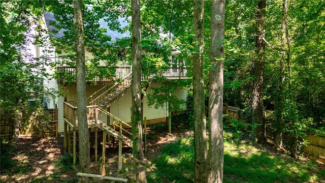 210 Briarcliff Road, Central, SC 29630