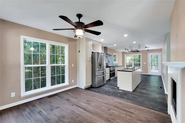 210 Briarcliff Road, Central, SC 29630