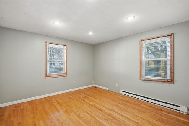 239 Hanson Dr, Springfield, MA 01128