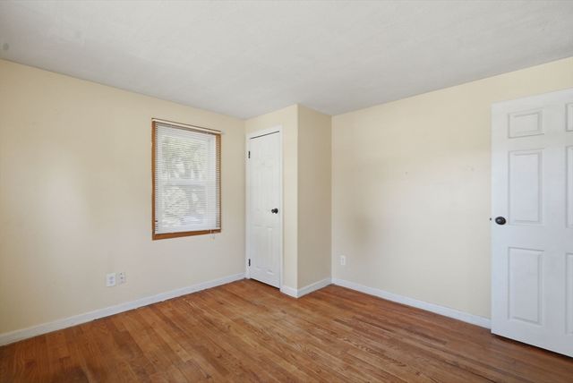 239 Hanson Dr, Springfield, MA 01128