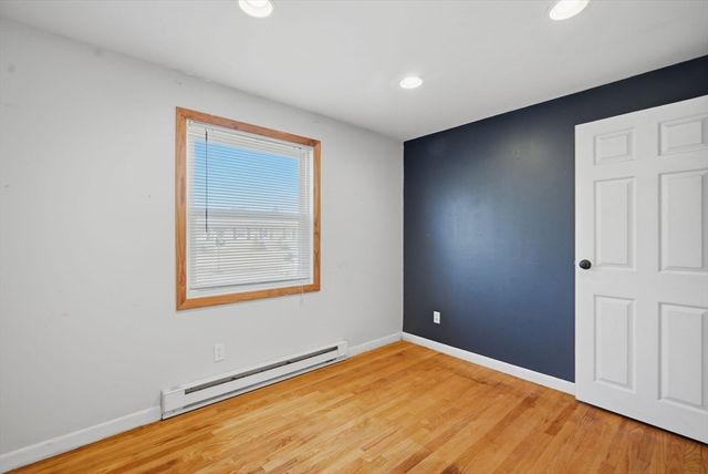 239 Hanson Dr, Springfield, MA 01128