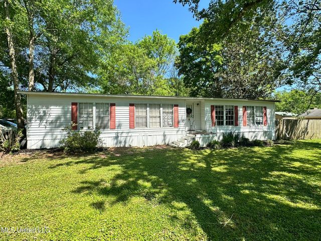 8161 Jack Graves Road, Biloxi, MS 39532