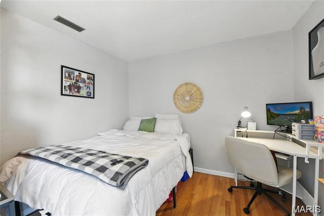 2416 S 12th Street A, St Louis, MO 63104