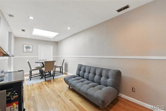 2416 S 12th Street A, St Louis, MO 63104