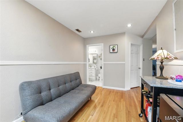 2416 S 12th Street A, St Louis, MO 63104