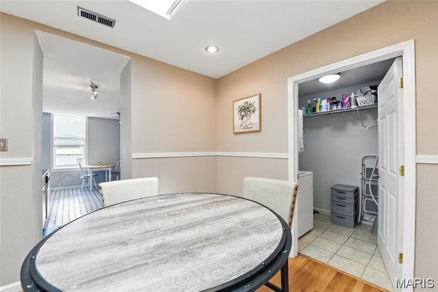 2416 S 12th Street A, St Louis, MO 63104