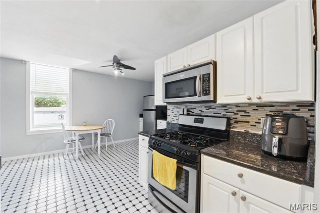 2416 S 12th Street A, St Louis, MO 63104