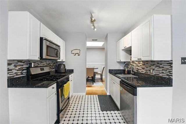 2416 S 12th Street A, St Louis, MO 63104