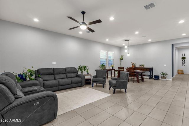 7444 W SPUR Drive, Peoria, AZ 85383