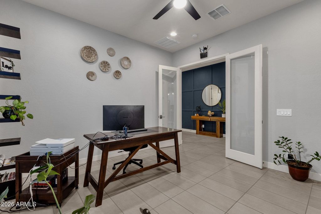 Image 31 of property listing at 7444 W SPUR Drive, Peoria, AZ 85383