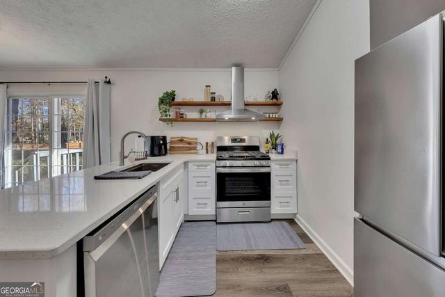 3256 Stonewall Drive NW, Kennesaw, GA 30152