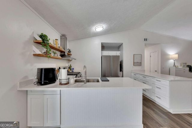 3256 Stonewall Drive NW, Kennesaw, GA 30152