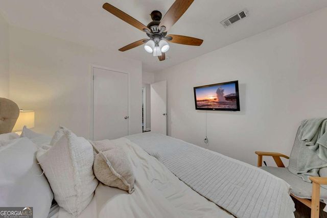 3256 Stonewall Drive NW, Kennesaw, GA 30152