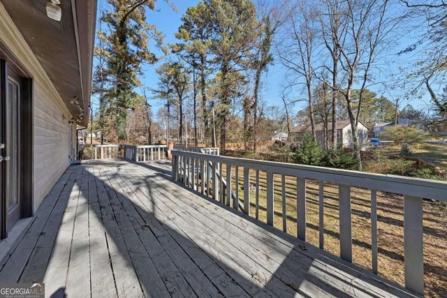 3256 Stonewall Drive NW, Kennesaw, GA 30152