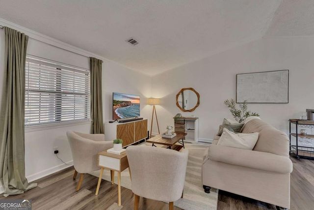 3256 Stonewall Drive NW, Kennesaw, GA 30152