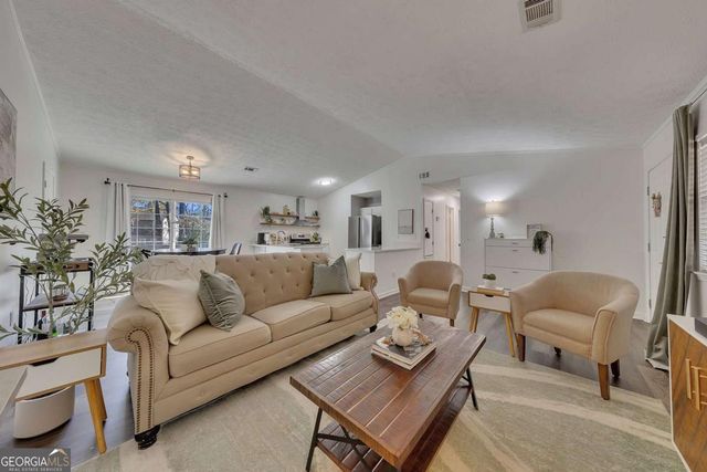 3256 Stonewall Drive NW, Kennesaw, GA 30152