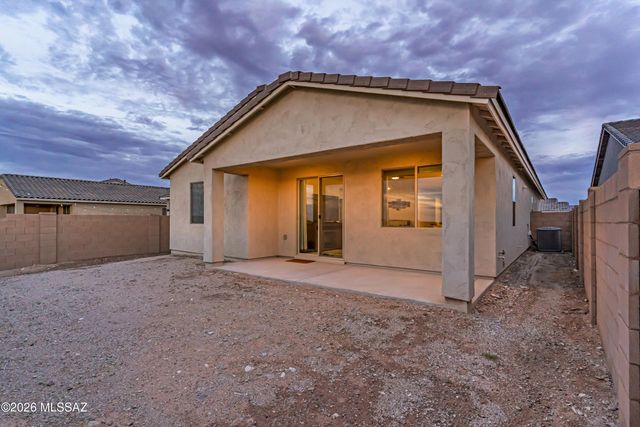 10072 S Arnold Ranch Road, Vail, AZ 85641