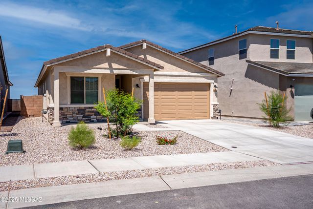 10072 S Arnold Ranch Road, Vail, AZ 85641