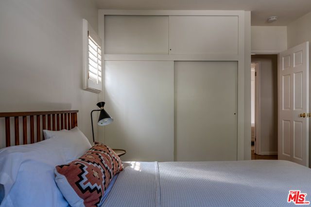 1115 N Beverly Glen Boulevard, Los Angeles, CA 90077