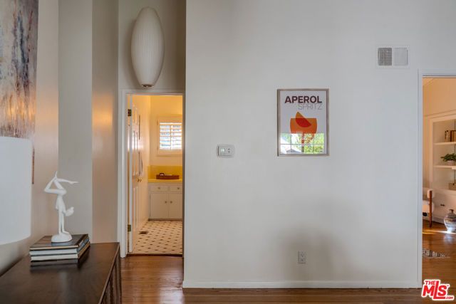 1115 N Beverly Glen Boulevard, Los Angeles, CA 90077