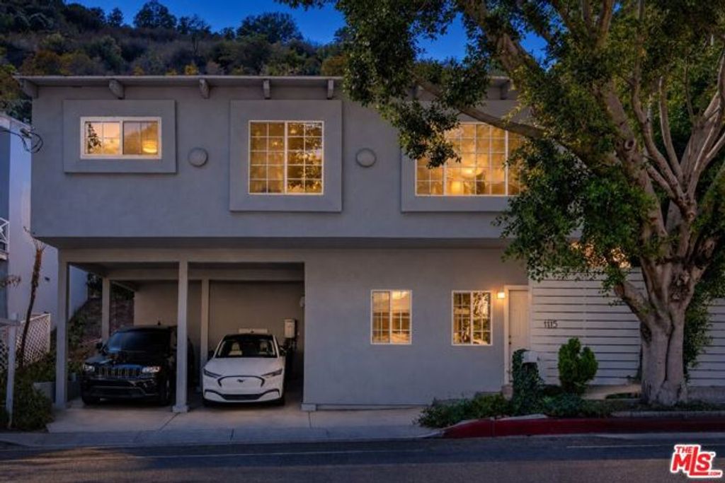 1115 N Beverly Glen Boulevard, Los Angeles, CA 90077