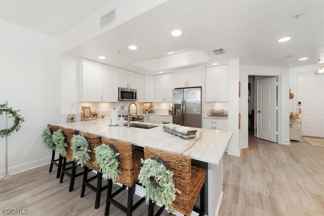 3414 Hancock Bridge PKWY 403, North Fort Myers, FL 33903