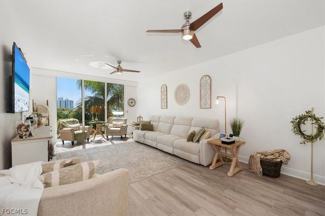 3414 Hancock Bridge PKWY 403, North Fort Myers, FL 33903