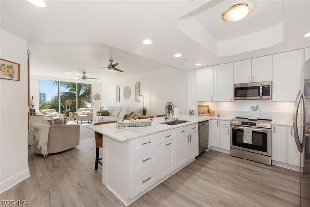 3414 Hancock Bridge PKWY 403, North Fort Myers, FL 33903