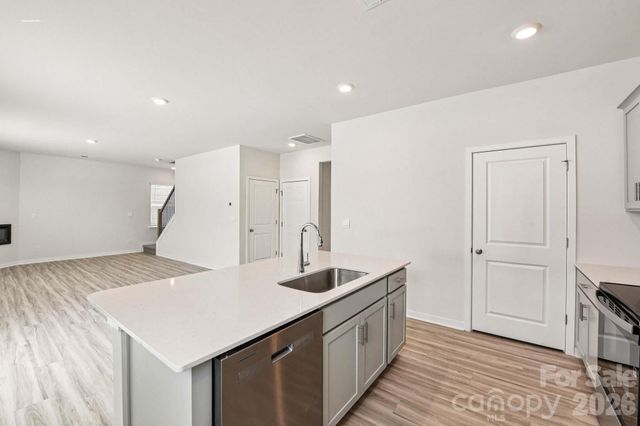 472 Dazzle Loop, Newton, NC 28658