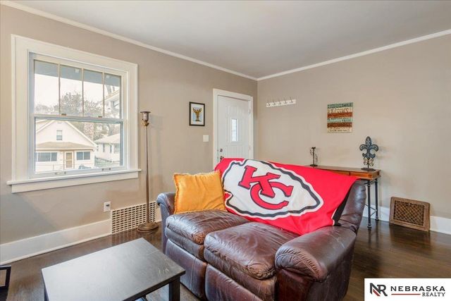 3735 N 43rd Street, Omaha, NE 68111