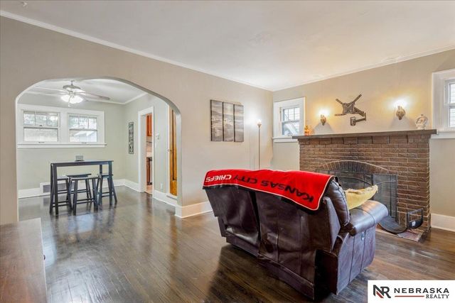 3735 N 43rd Street, Omaha, NE 68111