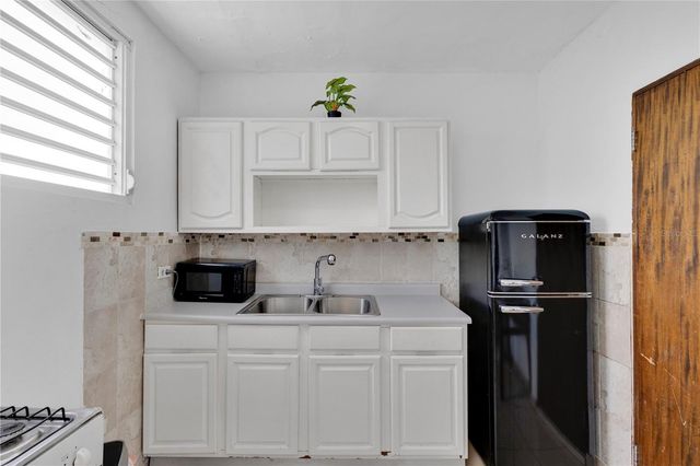 DEL VALLE ST. 413 MAGDALENA, Santurce, PR 00915